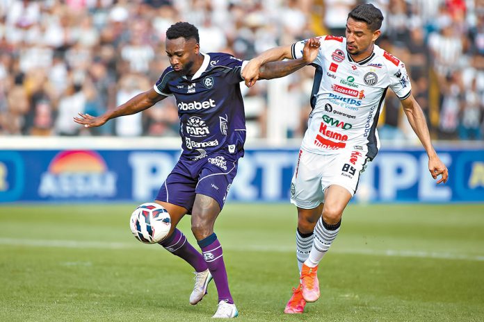 Operário-PR 0×1 Remo (Sávio) – Foto: Giovani Baccin