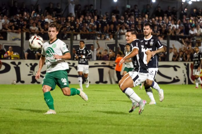 Remo 1×1 Chapecoense-SC (Nico Ferreira e Nathan) – Foto: Wagner Almeida (Diário do Pará)