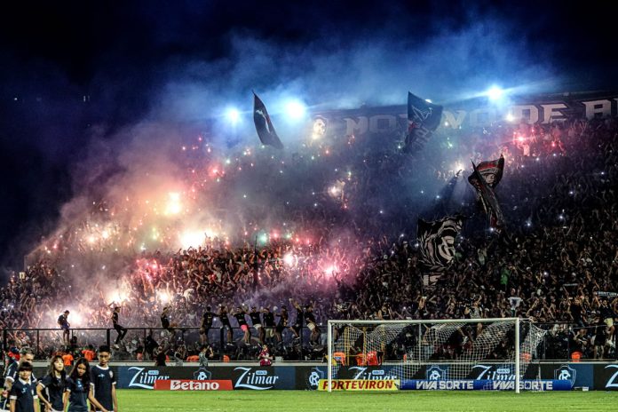 Fenômeno Azul no Baenão – Foto: Samara Miranda (Clube do Remo) Fenômeno Azul no Baenão – Foto: Samara Miranda (Clube do Remo)