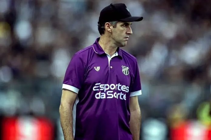 Léo Condé – Foto: Felipe Santos (Ceará-CE) Léo Condé – Foto: Felipe Santos (Ceará-CE)