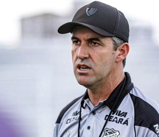 Remo encaminha acerto com técnico Léo Condé Léo Condé – Foto: Felipe Santos (Ceará-CE)