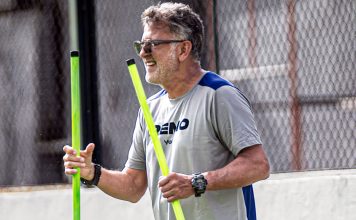 Leão e o “vestibular” do professor Osorio Juan Carlos Osorio – Foto: Samara Miranda (Clube do Remo)