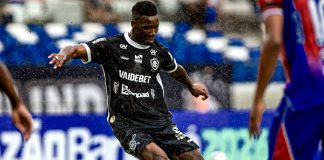 Patrick de Paula minimiza “queda de rendimento” na carreira e projeta retomada no Remo Remo 2×1 Bragantino (Patrick de Paula) – Foto: Samara Miranda (Clube do Remo)