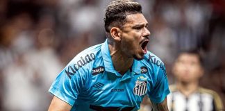 Remo quer o atacante Tiquinho Soares Tiquinho Soares – Foto: Raul Baretta (Santos-SP)