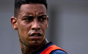 Alef Manga decide para o Leão nos pênaltis e celebra classificação Alef Manga – Foto: Samara Miranda (Clube do Remo)