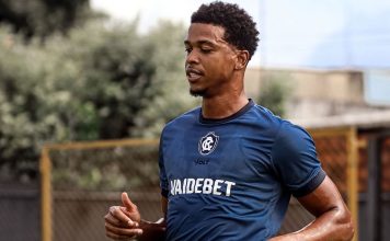 Flamengo-RJ rejeita volta de Carlinhos após perda de espaço no Remo Carlinhos – Foto: Luis Carlos (Clube do Remo)