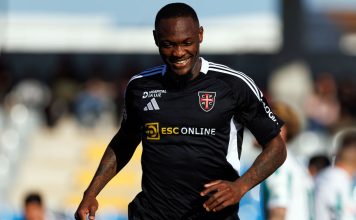 Remo deve anunciar zagueiro camaronês Duplexe Tchamba Duplexe Tchamba – Foto: Imago