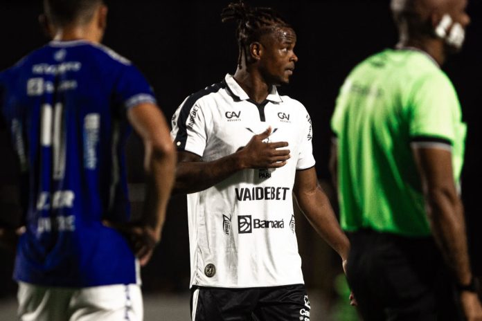 Remo 3×0 Águia de Marabá (Eduardo Melo) – Foto: Samara Miranda (Clube do Remo)