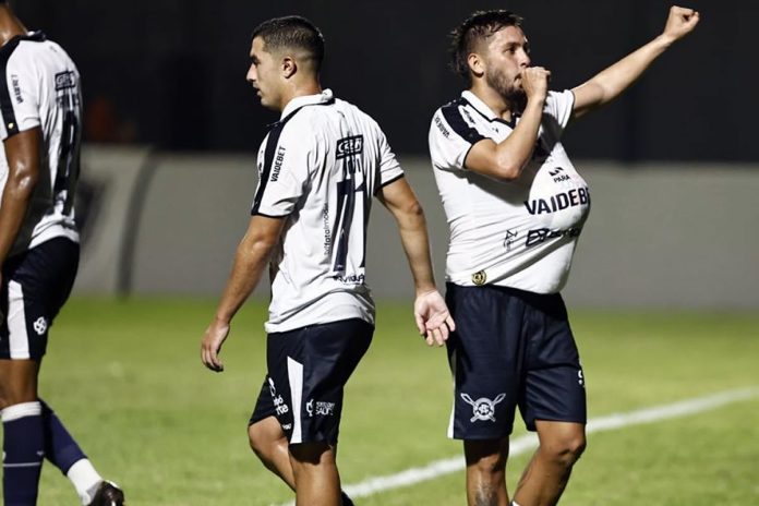 Remo 3×0 Águia de Marabá (Rafael Monti e Giovanni Pavani) – Foto: Igor Mota (O Liberal)