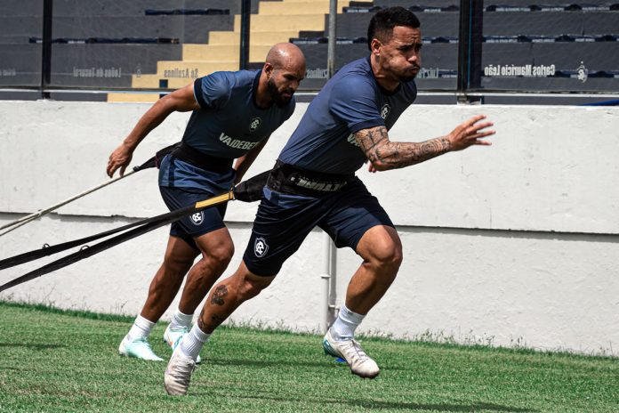 Zé Welison e Yago Pikachu – Foto: Samara Miranda (Clube do Remo)