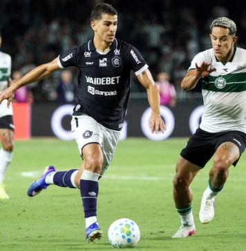 Coritiba-PR 1×0 Remo (Vitor Bueno) – Foto: Robson Mafra