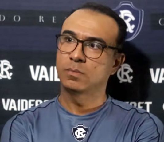 Auxiliar do Remo vê influência da arbitragem em derrota na Copa Norte Felipe Surian – Foto: Reprodução (RemoTV)