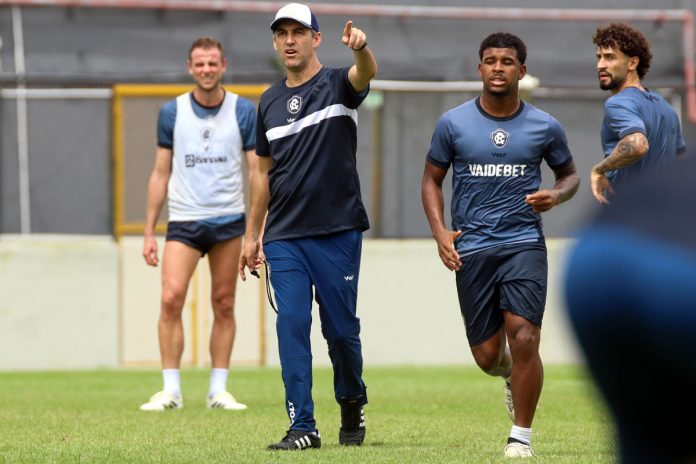 Klaus, Léo Condé, Jaderson e Guty – Foto: Raul Martins (Clube do Remo)