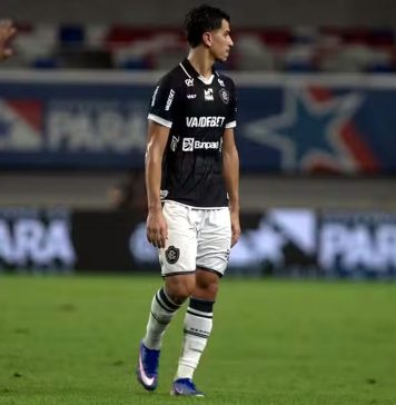 Vitor Bueno pede desculpas à torcida do Remo após vice do Parazão: “Perdemos a final no primeiro jogo” Paysandu 0×0 Remo (Vitor Bueno) – Foto: Raul Martins (Clube do Remo)