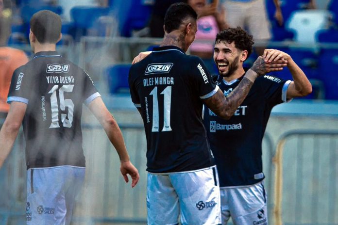 Remo 4×1 Bahia-BA (Vitor Bueno, Jajá e Gabriel Taliari) – Foto: Samara Miranda (Clube do Remo) Remo 4×1 Bahia-BA (Vitor Bueno, Jajá e Gabriel Taliari) – Foto: Samara Miranda (Clube do Remo)