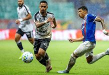 Remo reencontra Bahia-BA em meio a sequências opostas no Brasileirão Bahia-BA 1×3 Remo (Yago Pikachu) – Foto: Jhony Pinho