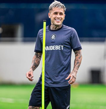 Leão na luta pela sobrevivência Diego Hernandez – Foto: Samara Miranda (Clube do Remo)