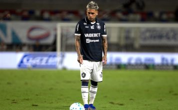 Com futuro indefinido, Diego Hernandez desabafa após empate com Vasco-RJ: “É difícil jogar com isso na cabeça” Diego Hernandez – Foto: Samara Miranda (Clube do Remo)