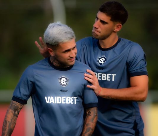 Remo encara o Grêmio-RS fora de casa pela 10ª rodada da Série A Diego Hernandez e Leonel Picco – Foto: Raul Martins (Clube do Remo)