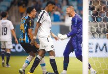 Condé defende Alef Manga no pênalti perdido: “Não acho que ele foi displicente” Grêmio-RS 0×0 Remo (Alef Manga) – Foto: Maxi Franzoi