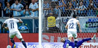 Com Manga perdendo pênalti e Pikachu expulso, Remo desperdiça chance de vencer fora de casa Grêmio-RS 0×0 Remo (Alef Manga e Yago Pikachu) – Foto: Lucas Uebel