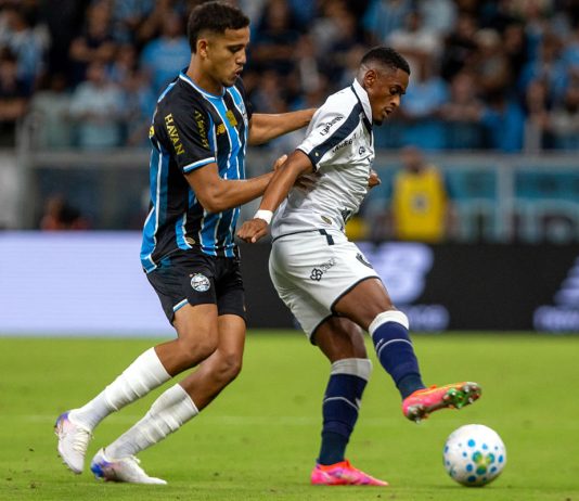 Remo só não evoluiu ainda no ataque Grêmio-RS 0×0 Remo (Jajá) – Foto: Raul Martins (Clube do Remo)