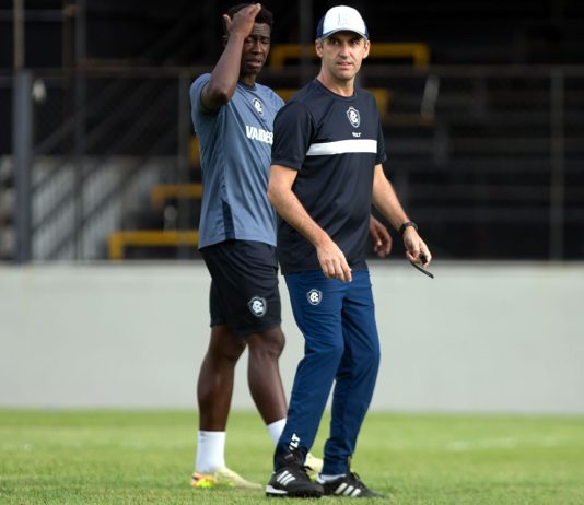 João Pedro e Léo Condé – Foto: Samara Miranda (Clube do Remo)