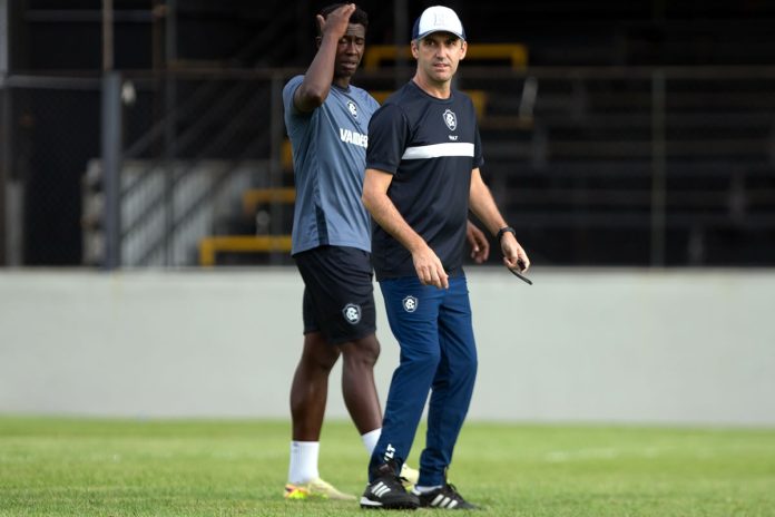 João Pedro e Léo Condé – Foto: Samara Miranda (Clube do Remo)