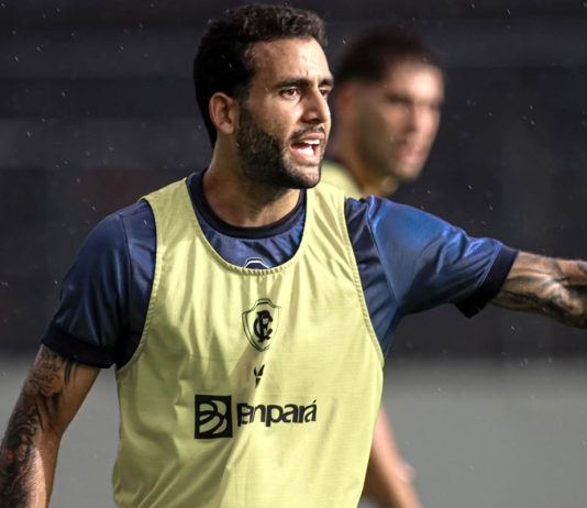 Marcelinho dá volta por cima e se firma no time titular do Leão Marcelinho – Foto: Luis Carlos (Clube do Remo)