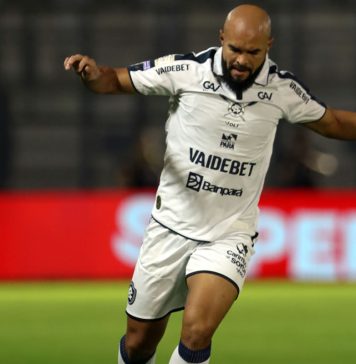 RB Bragantino-SP 4×2 Remo (Zé Welison) – Foto: Luis Carlos (Clube do Remo)