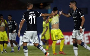 Remo 2×1 Galvez-AC (Panagiotis Tachtsidis e Leonel Picco) – Foto: Samara Miranda (Clube do Remo)