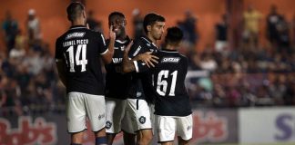Remo 2×1 Galvez-AC (Leonel Picco, Patrick de Paula, Franco Catarozzi e Tico) – Foto: Samara Miranda (Clube do Remo)