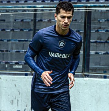 Léo Condé indica retorno de Vitor Bueno contra Red Bull Bragantino-SP Vitor Bueno – Foto: Samara Miranda (Clube do Remo)