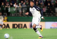 Decisivo, Alef Manga lidera reação do Remo na Série A Chapecoense-SC 2×3 Remo (Alef Manga) – Foto: Raul Martins (Clube do Remo)