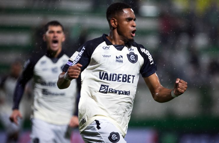 Chapecoense-SC 2×3 Remo (Vitor Bueno e Jajá) – Foto: Raul Martins (Clube do Remo)