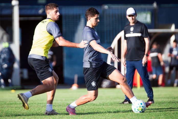 Leonel Picco, Vitor Bueno e Léo Condé – Foto: Samara Miranda (Clube do Remo) Leonel Picco, Vitor Bueno e Léo Condé – Foto: Samara Miranda (Clube do Remo)