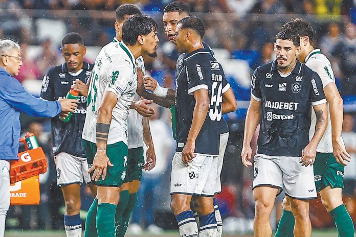 Remo 1×1 Palmeiras-SP (Jajá, Alef Manga, Zé Ricardo e Mayk) – Foto: Thiago Gomes (O Liberal)