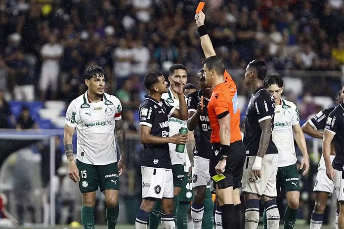 Remo 1×1 Palmeiras-SP (Zé Ricardo, Marllon e Alef Manga) – Foto: Thiago Gomes (O Liberal) Remo 1×1 Palmeiras-SP (Zé Ricardo, Marllon e Alef Manga) – Foto: Thiago Gomes (O Liberal)