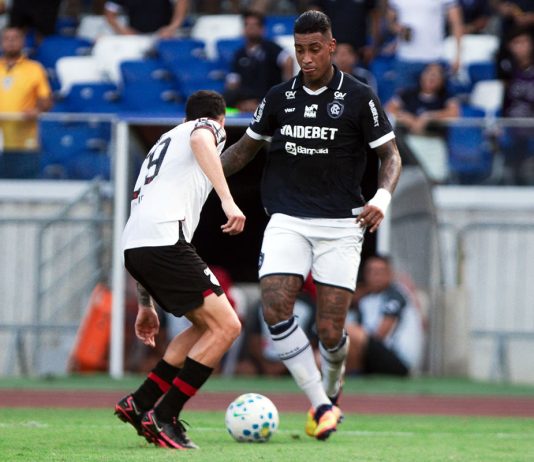 Alef Manga “não preocupa” contra o São Paulo-SP, diz médico do Remo Remo 1×2 Athletico-PR (Alef Manga) – Foto: Samara Miranda (Clube do Remo)