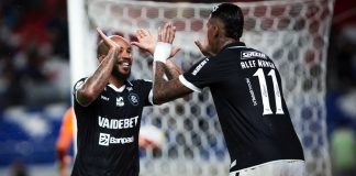 Vídeo: Melhores momentos de Remo 2×1 Bahia-BA Remo 2×1 Bahia-BA (Patrick e Alef Manga) – Foto: Samara Miranda (Clube do Remo)