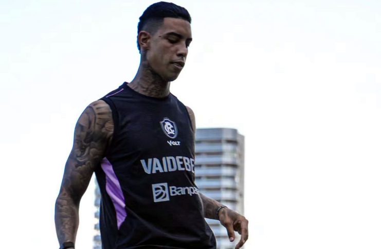Alef Manga ganha protagonismo e vira arma do Remo contra o Corinthians-SP Alef Manga – Foto: Luis Carlos/Clube do Remo