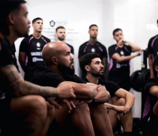 Remo se reapresenta no Baenão e inicia intertemporada com 8 atletas em treino remoto Jogadores remistas se preparam para iniciar a atividade física no NASP – Foto: Raul Martins (Clube do Remo)