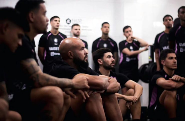 Remo se reapresenta no Baenão e inicia intertemporada com 8 atletas em treino remoto Jogadores remistas se preparam para iniciar a atividade física no NASP – Foto: Raul Martins (Clube do Remo)