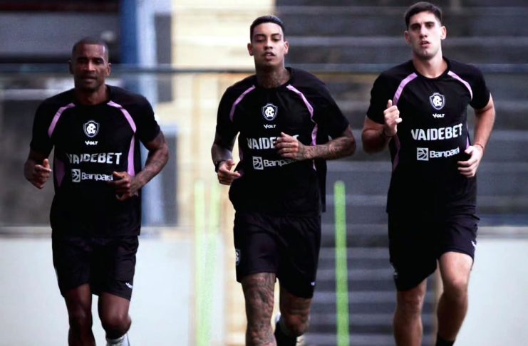 Intertemporada dá ao Remo tempo maior para ajustes antes da volta da Série A Marllon, Alef Manga e Leonel Picco – Foto: Raul Martins (Clube do Remo)