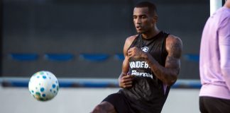 Ex-Corinthians-SP, Marllon lidera defesa do Remo antes de duelo na Neo Química Arena Marllon – Foto: Samara Miranda/Clube do Remo