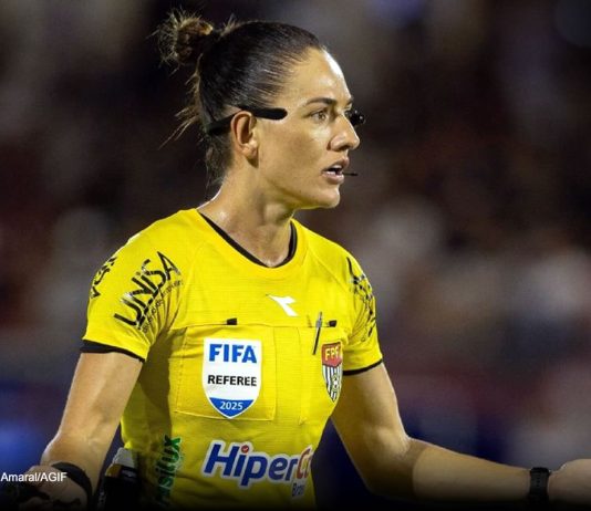 Duelo entre Remo e Coritiba-PR no Mangueirão terá trio feminino FIFA na arbitragem Daiane Muniz – Foto: Joisel Amaral/AGIF