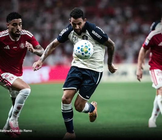 Condé explica nova função de Pikachu e Marcelinho contra o Internacional-RS Internacional-RS 1×1 Remo (Marcelinho) – Foto: Raul Martins/Clube do Remo