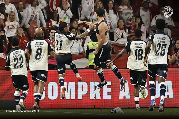 Internacional-RS 1×1 Remo (Yago Pikachu, Patrick, Galeano, Vitor Bueno, Duplexe Tchamba e David Braga) – Foto: Roberto Vinicius/AGIF Internacional-RS 1×1 Remo (Yago Pikachu, Patrick, Galeano, Vitor Bueno, Duplexe Tchamba e David Braga) – Foto: Roberto Vinicius/AGIF