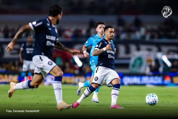 Remo 0×1 Santos-SP (Marcelinho e Yago Pikachu) – Foto: Fernando Torres/AGIF