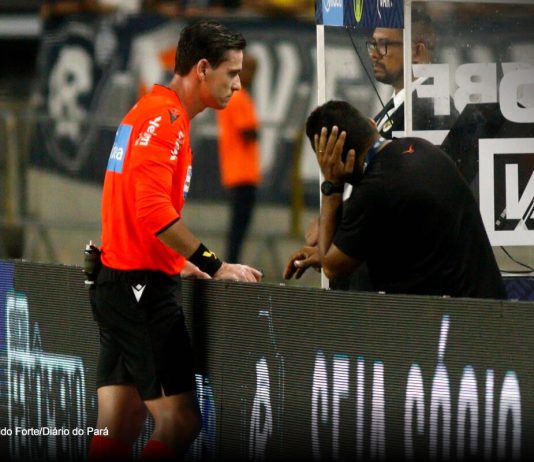 Após reclamação contra arbitragem, Remo participa de reunião com a CBF Ramon Abatti Abel (SC), em Remo 2×2 Atlético-MG – Foto: Oswaldo Forte/Diário do Pará Remo 2×2 Atlético-MG (Ramon Abatti Abel-SC) – Foto: Oswaldo Forte/Diário do Pará